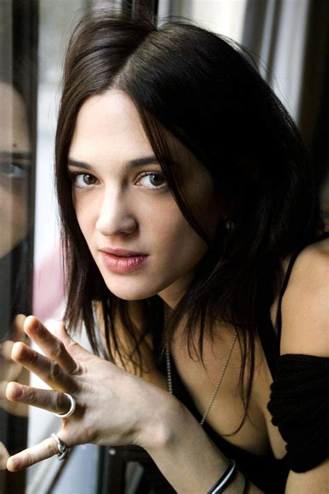 Asia Argento: Unveiling the Hidden Side of a Cinematic Icon