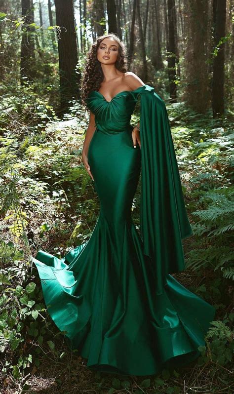 Green Wedding Dress: Eco-Chic Choices for Brides