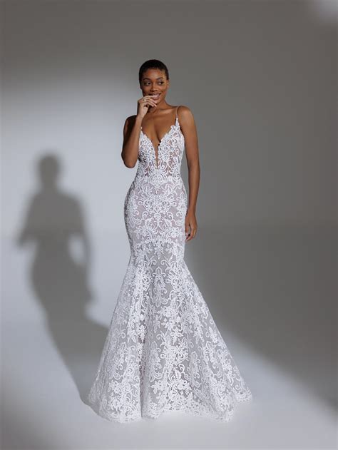 Mermaid Lace Wedding Dress Perfect for the Dreamy Bride