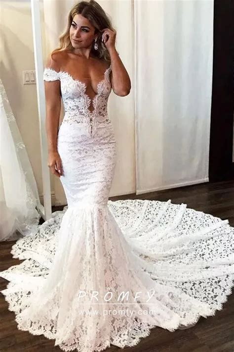 Scalloped Wedding Dress Trends for 2023: Unveil the Most Stunning Styles